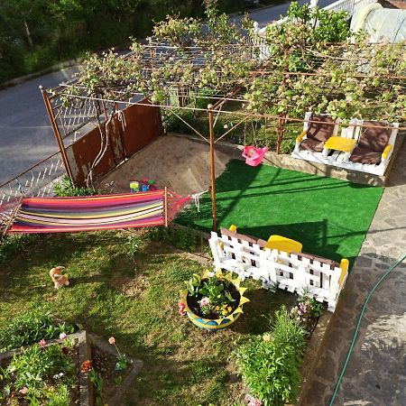 Guest Rooms Profirov زلاتوغراد المظهر الخارجي الصورة
